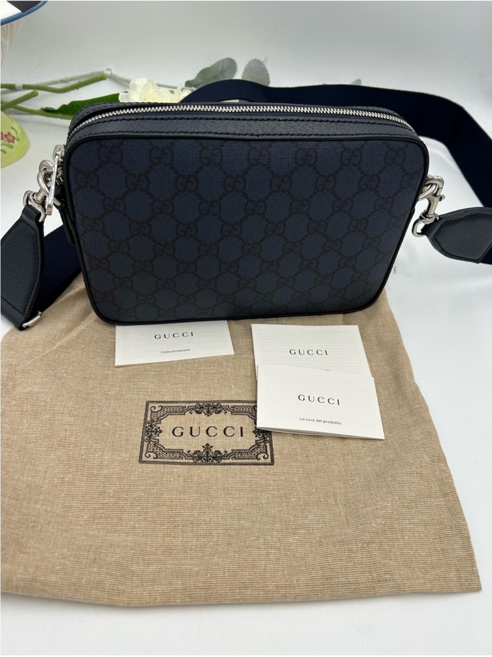 Unisex Gucci black/Navy GG Ophelia Supreme Camera Bag - Picture 3 of 11